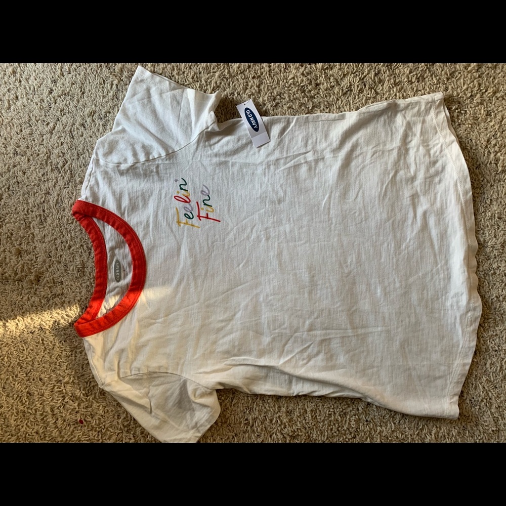 Old navy T-shirt